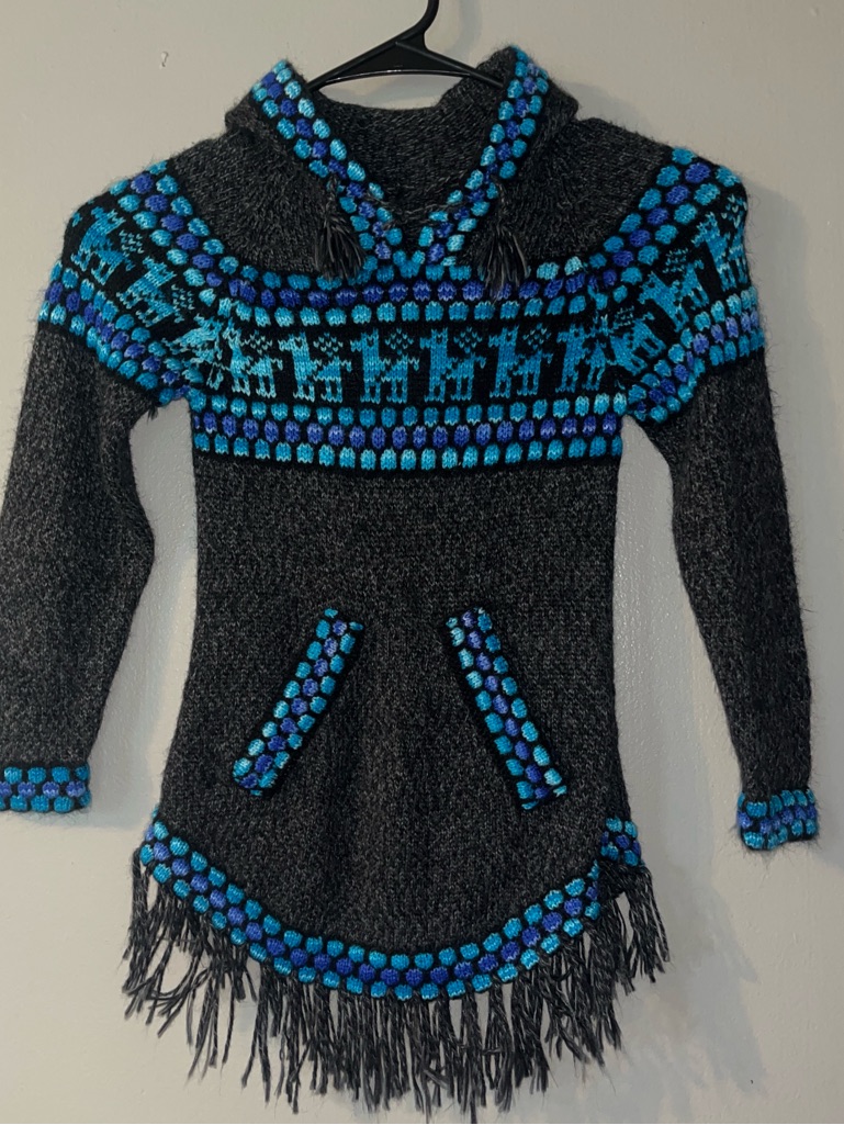 Artesania Aplaca Childs Sweater Previously Owned Artesania Aplaca Childs Sweater Previously Owned